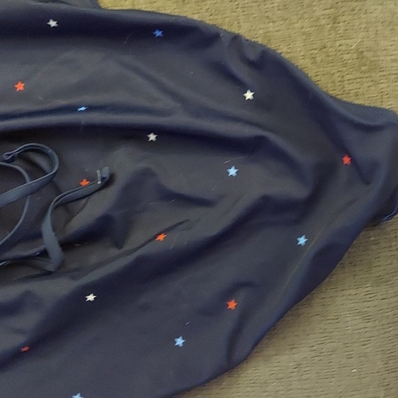 OLD NAVY One Piece V Neck Ruffle Trim Cutout One Piece Swimsuit in Navy - Picture 11 of 14